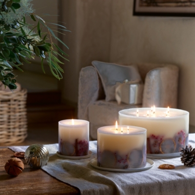 Winter Ultimate Indulgence Botanical Candle Candles The White