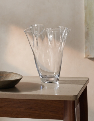 Witcombe Frill Vase