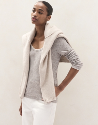 Wool Blend Contrast Trim Scoop Neck 