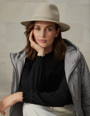 the white company hat